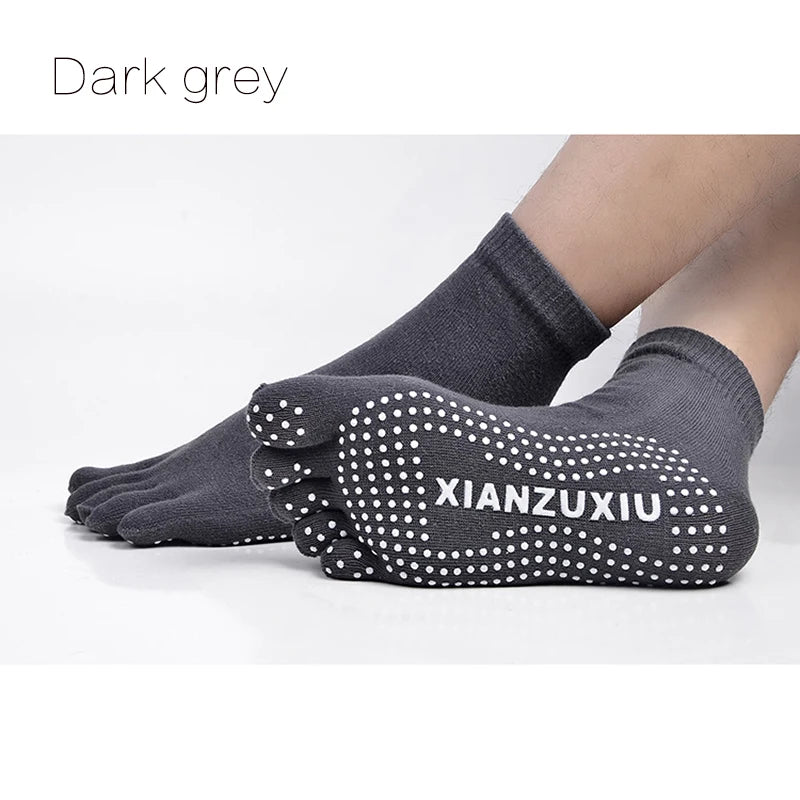 Men's Cotton Breathable Non-Slip Pilates Yoga Socks - 5 Toe Design