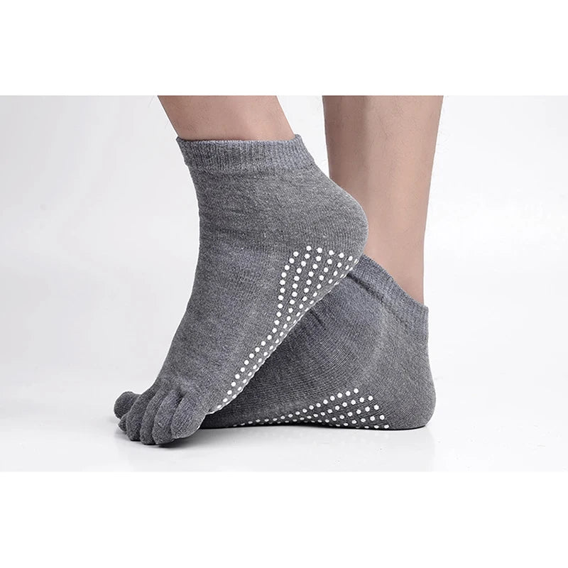 Men's Cotton Breathable Non-Slip Pilates Yoga Socks - 5 Toe Design