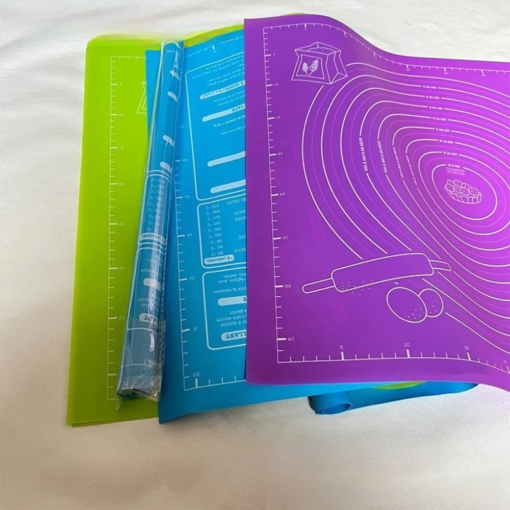 Food Grade Plastic Rolling Mat with Measuring Tool - Non-Slip Baking Mat