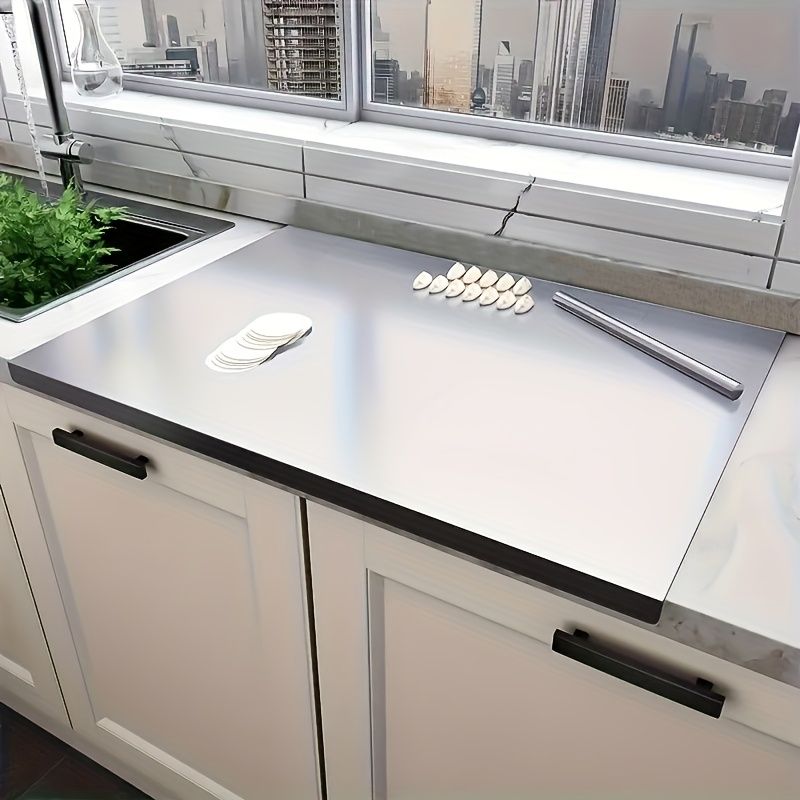 548169751