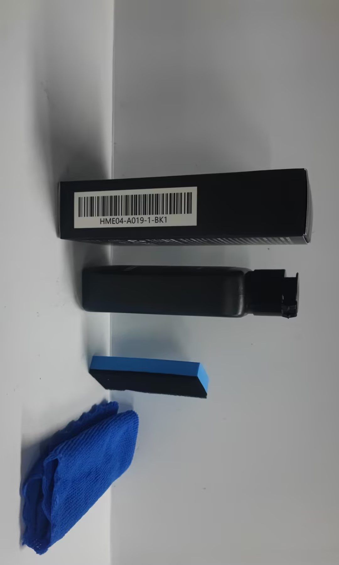 567630631