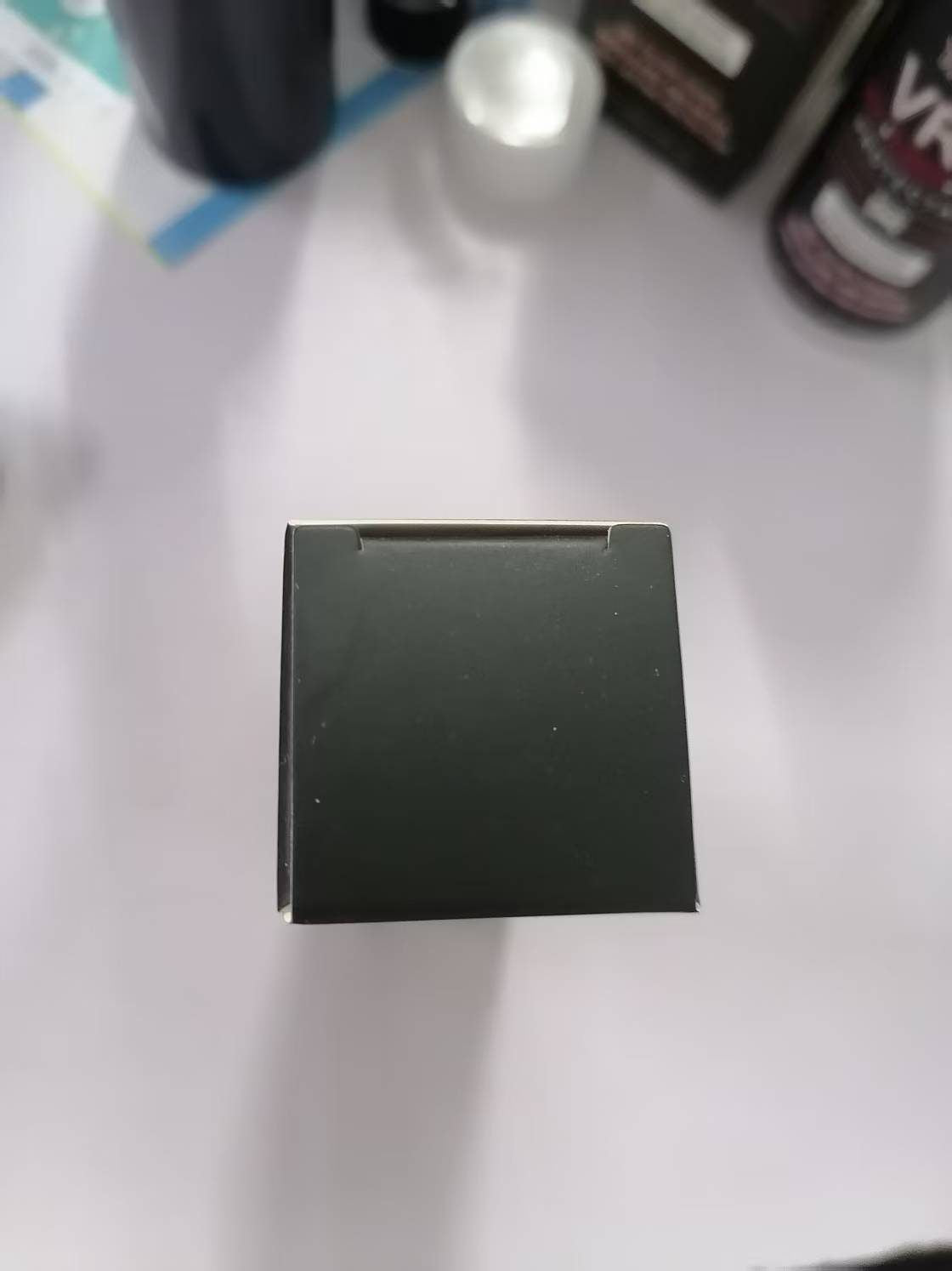 567629661